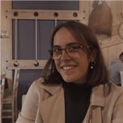 Estudiante con experiencia de varios años dando clases particulares a niños de primaria y ESO. Me gusta mucho enseñar, sobretodo las lenguas (inglés, castellano, gallego) a esos niveles.
Soy muy comprensiva, respetuosa y educada. Me gusta mucho enseñar de